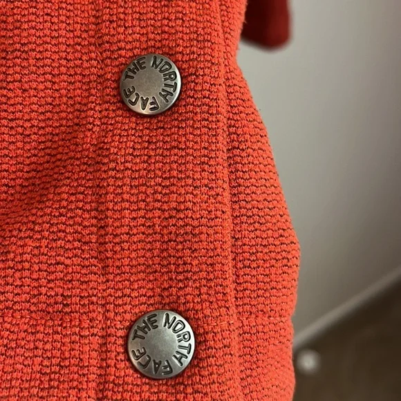 North Face size M womens Sweater - Picture 4 of 6
